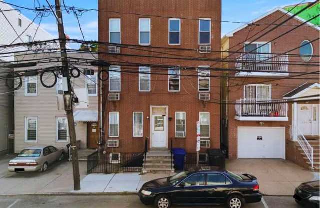 155 HOPKINS AVE photos photos