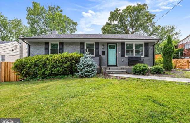 4610 COACHWAY Drive photos photos