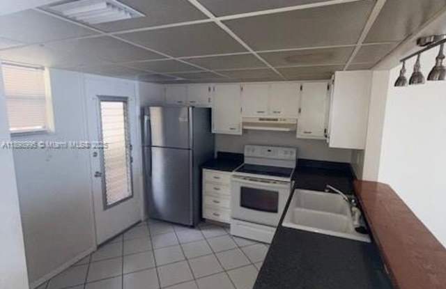 406 NW 68th Ave photos photos