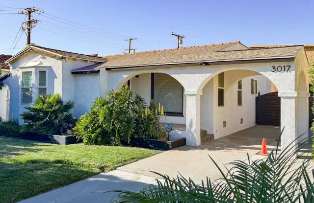 Gorgeous 3 Bedroom 2 Bath Updated Front House for Lease Near SoFi! (Building of ADU in the back) photos photos