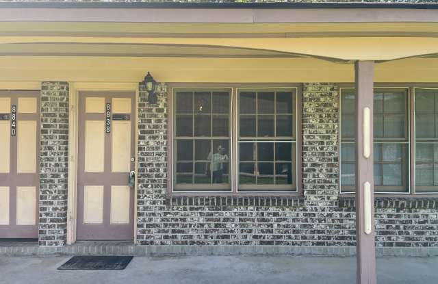 8836 Deerwood Dr photos photos