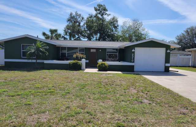Annual UNfurnished renovated 2/1 SFH in Arlington Park photos photos