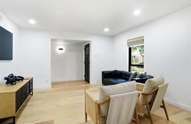 1820 Castille Drive Gallery 3