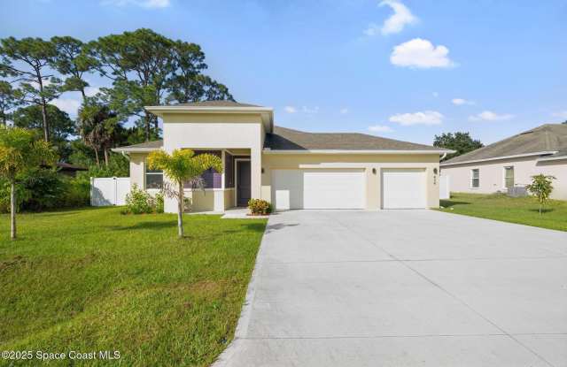 434 Borraclough Avenue NW - 434 Borraclough Avenue, Palm Bay, FL 32907