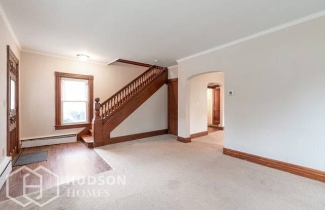 226 Kenview Boulevard Gallery 2