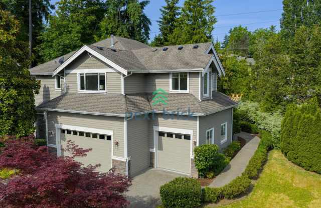 Spacious Home in Desirable Bellevue Neighborhood photos photos