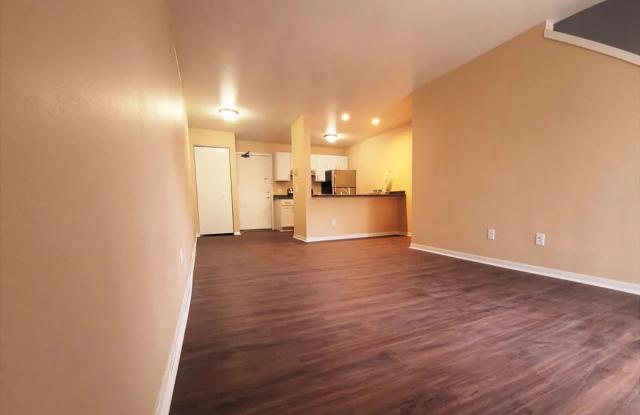 Summit Hill Apartments Gallery 4
