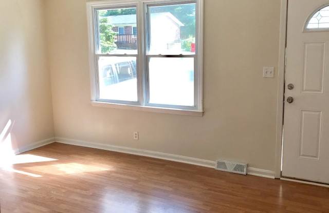220 Highwood Gallery 2