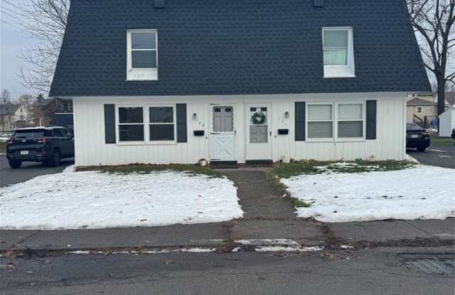 109 Ensign Avenue photos photos