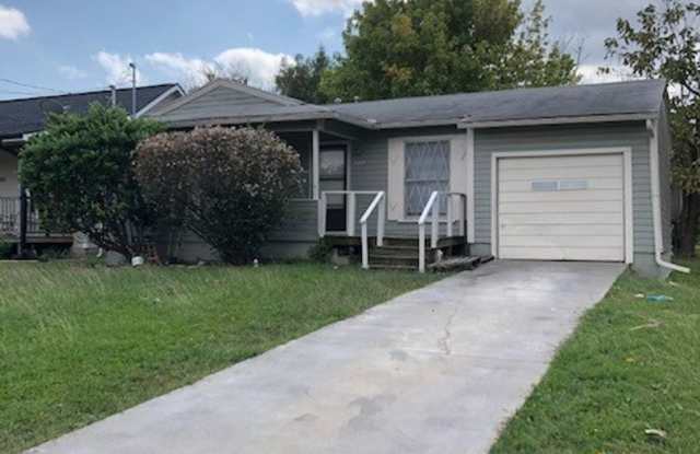 3103 Poplar-House photos photos
