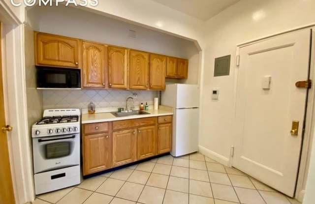 619 Ninth Avenue photos photos