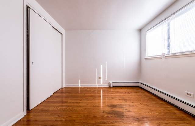 14127 S School St Gallery 4