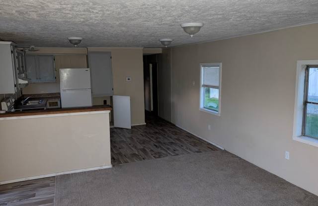 2 Bed / 2 Bath - Orangefield ISD - AVAILABLE NOW!!! Gallery 3