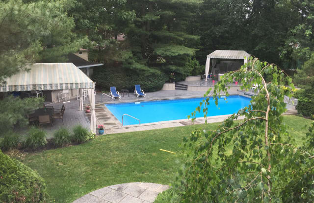 8 Split Rock Ct - 8 Split Rock Court, Melville, NY 11747