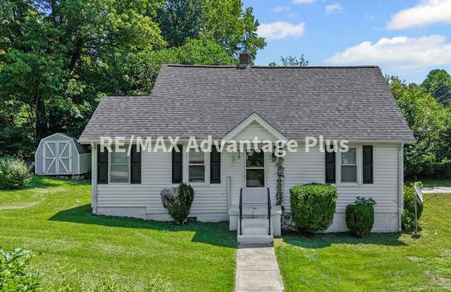Updated 4-Bedroom Home in Blackstone! photos photos