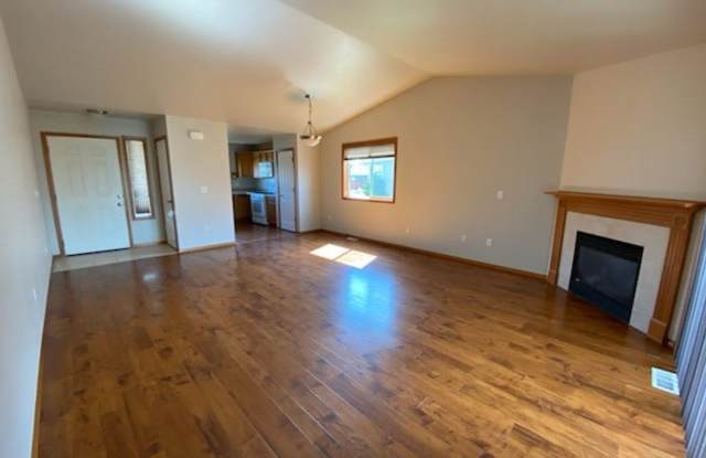 5719 121st PL NE Gallery 2