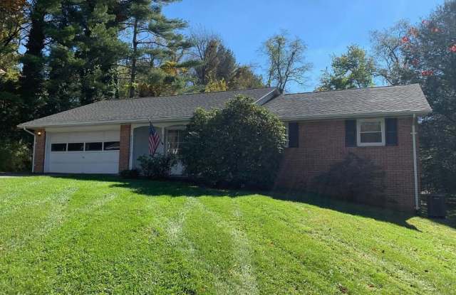 Charming 3 Bedroom 1.5 Bath Home photos photos