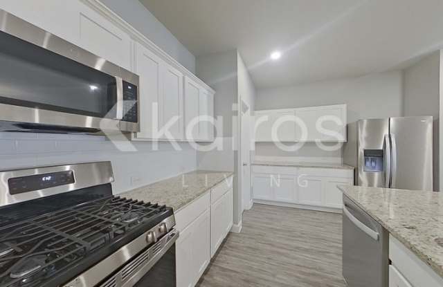 6425 Tiger Pointe Drive Gallery 2