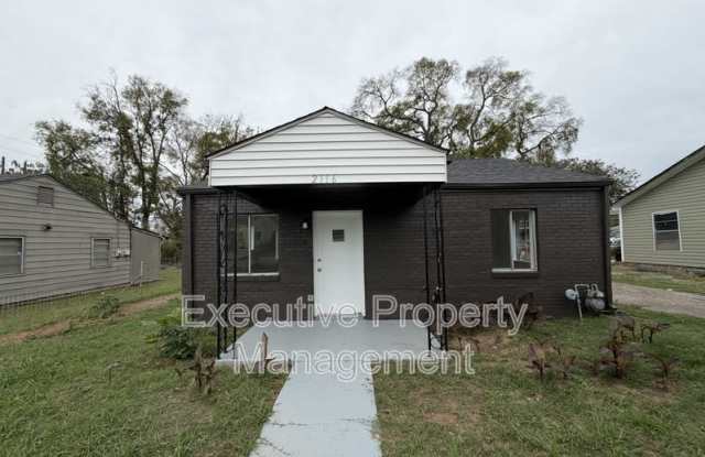 2116 6th Way Gallery 1