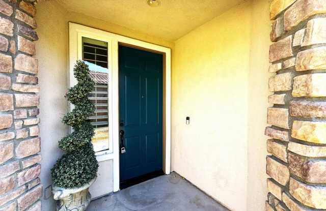 Beautiful Single story house Indian Palms Country Club. Gated Community with Tons of upgrades Gallery 3