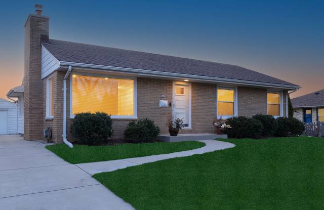 5415 N Lydell St photos photos