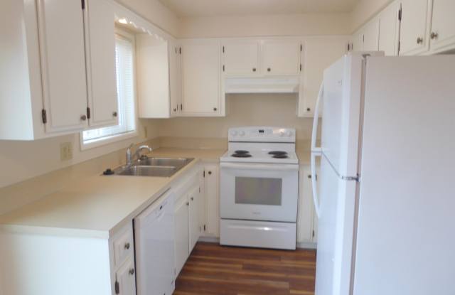 4179 River Rd N photos photos