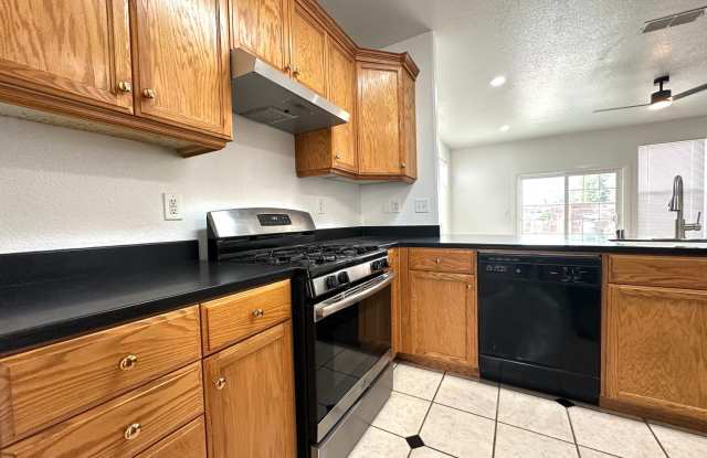 Turn-Key Gem at 1609 Emerald Dr — Open Layout, Fireplace & Modern Finishes! Gallery 4