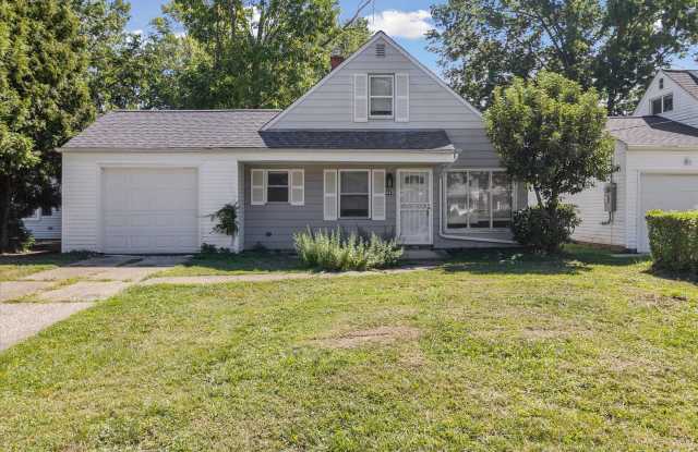 443 Fairway Blvd photos photos