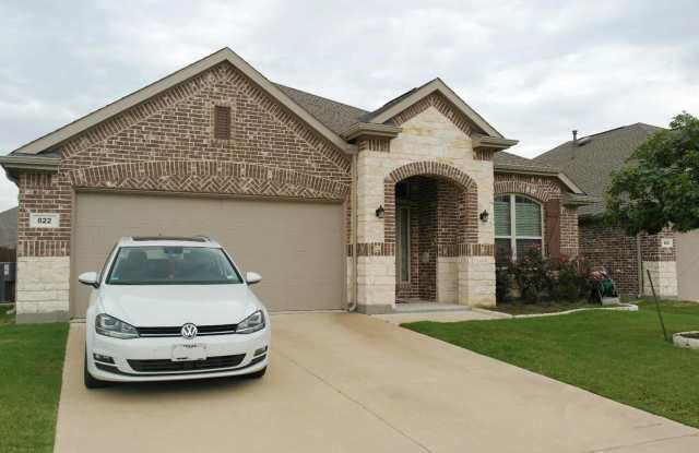 3 Bedroom with Flex Space Available NOW - 822 Blackhawk Drive, Princeton, TX 75407