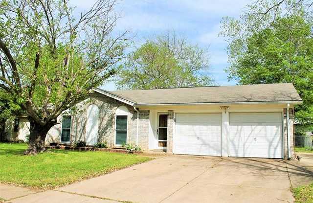 216 N Heights Drive - 216 North Heights Drive, Crowley, TX 76036