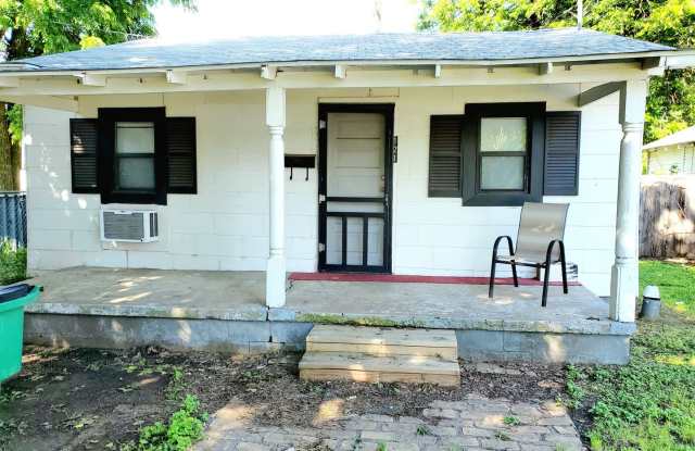 Cute Cottage | Burkburnett photos photos