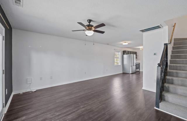 92 Shoreline Drive Gallery 3