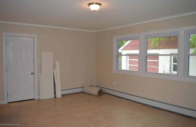 81 Ramsey Avenue Gallery 4