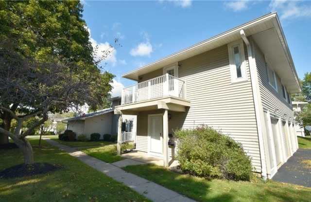 910 Eastbrooke Lane - 910 Eastbrooke Lane, Brighton, NY 14618