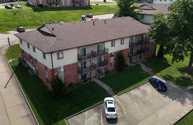 2 Bed, 1 Bath Apartment with Private Pool, Playground & Pavilion Gallery 3