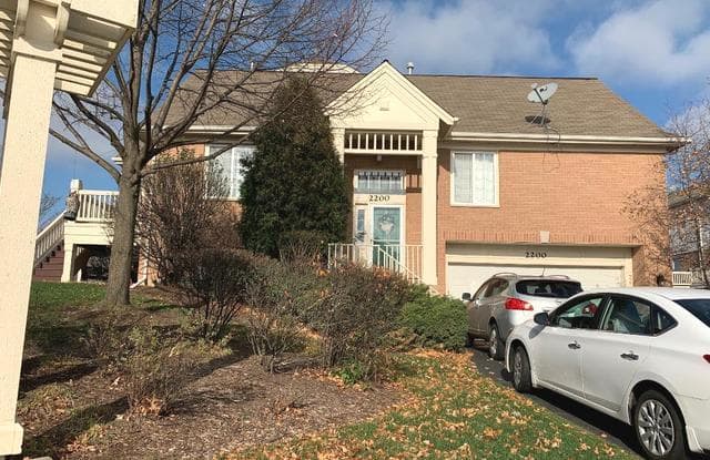2200 West Concord Lane - 2200 West Concord Lane, Addison, IL 60101