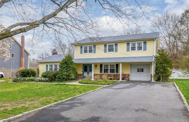 44 Frazer Drive - 44 Frazer Drive, Greenlawn, NY 11740