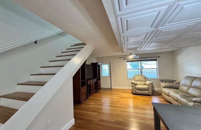 3255 RAMBLEWOOD Place Gallery 2
