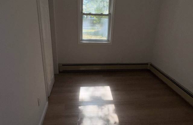 80 Cedarhurst Avenue Gallery 4