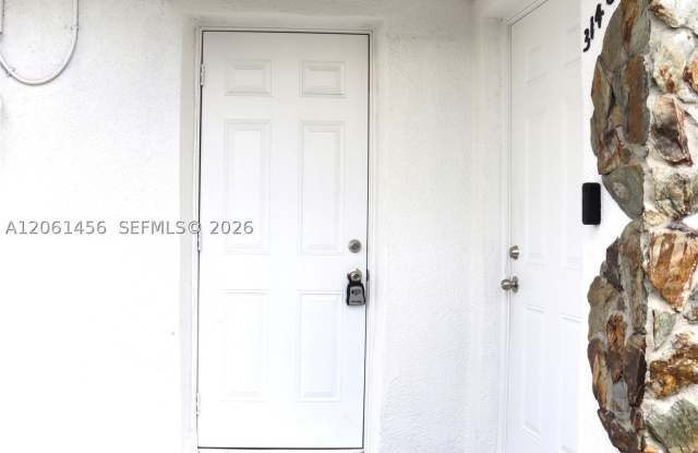 3146 NW 29th St photos photos