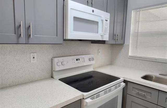 2466 Lincoln St photos photos