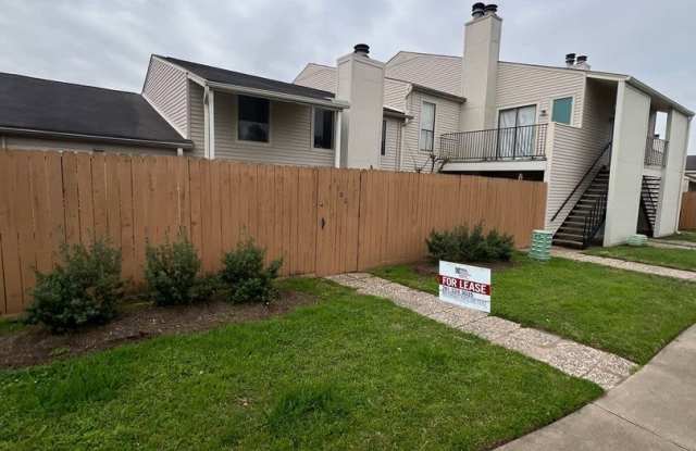 6401 Deihl Rd #1102- Ask About Our NO SECURITY DEPOSIT Option! - 6401 Deihl Road, Houston, TX 77092