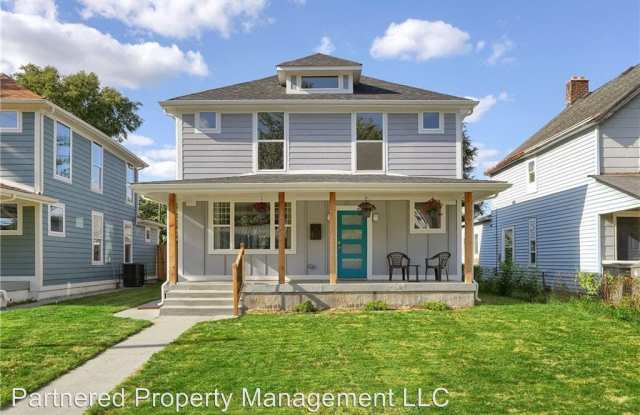 2020 Woodlawn Ave - 2020 Woodlawn Avenue, Indianapolis, IN 46203