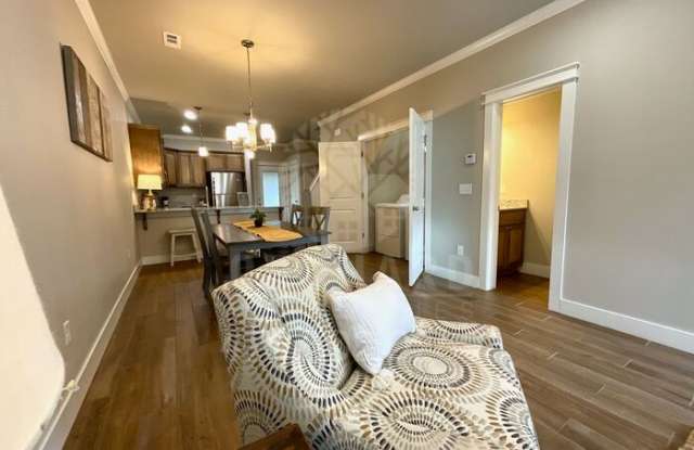 1834 East Brookview Circle Gallery 4