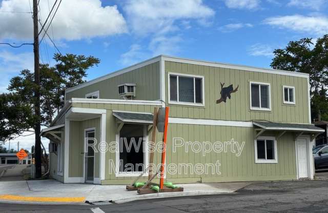 133 NE Main St photos photos