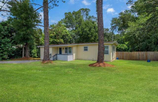 799 South Pat Thomas Parkway photos photos