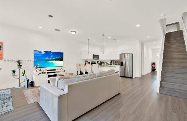 12783 SW 247th St photos photos
