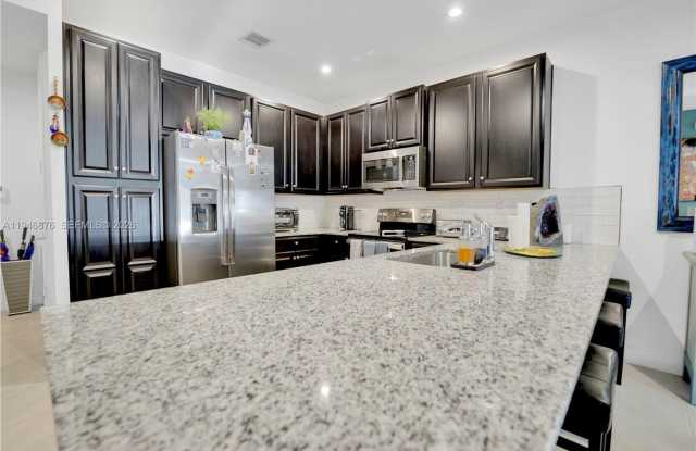 23302 SW 110th Avenue, Homestead, FL 33032 photos photos