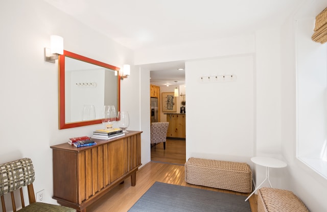 315 Washington Ave - 315 Washington Avenue, Brooklyn, NY 11205