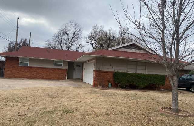 3 bedroom 2 bath with extra storage! - 1225 North Vermont Avenue, Oklahoma City, OK 73107